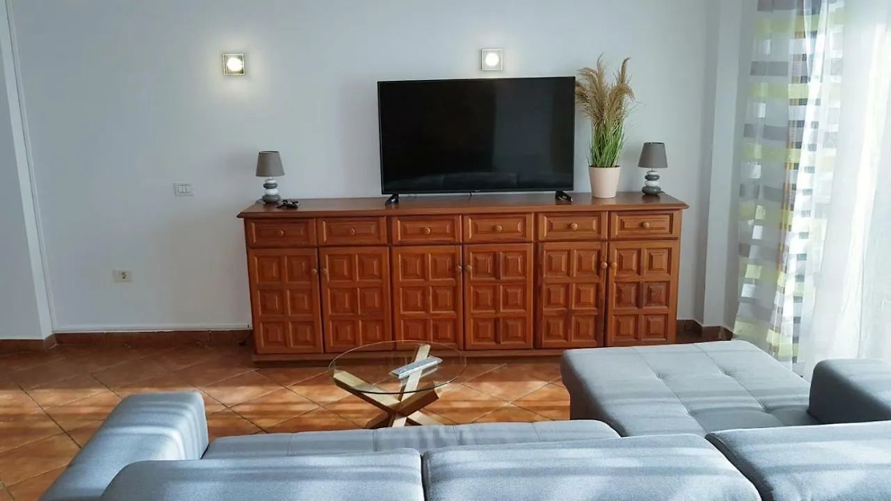 Apartamento amplio y tranquilo con vistas Los Realejos 0*,